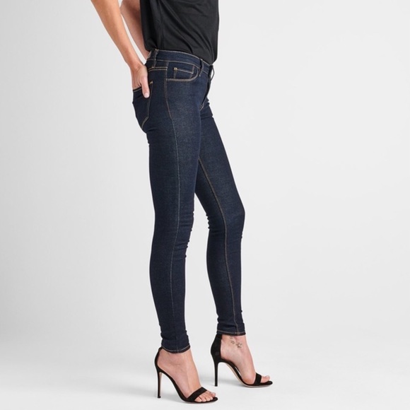 Hudson Jeans Denim - Hudson’s Nico Midrise Super Skinny Jean 27